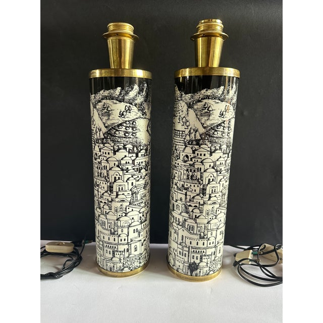 Vintage Italian "Jerusalem" table lamp with painted metal (lithographical and transfer-printed) and brass / made in Milan...