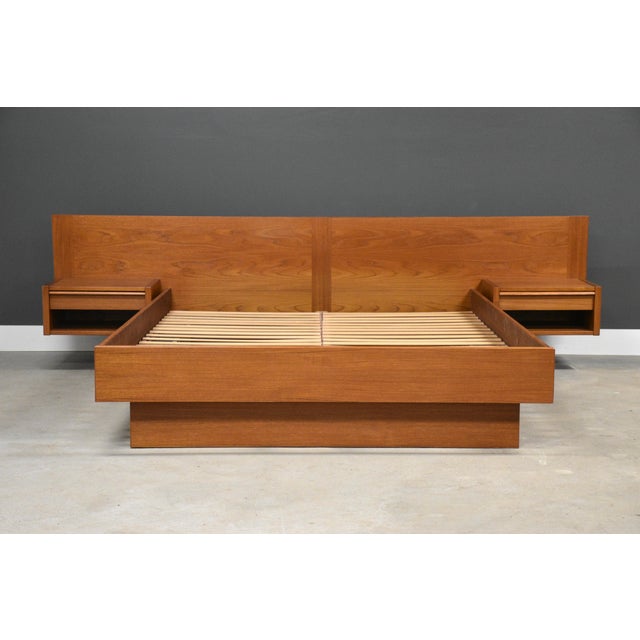 Jesper International Mid 20th Century Danish Modern Teak Queen Platform Bed For Sale - Image 4 of 12