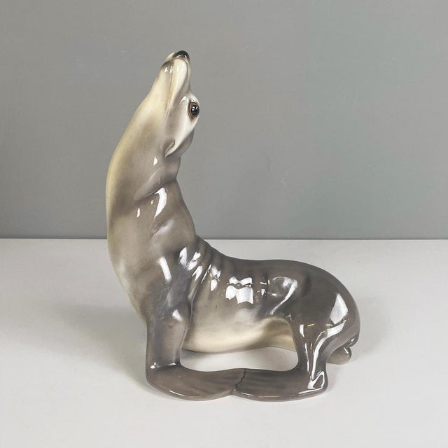 1920s Mid-Century Italian Ceramic Sculpture of a Sea Lion by Urbano Zaccagnini, 1920s For Sale - Image 5 of 16