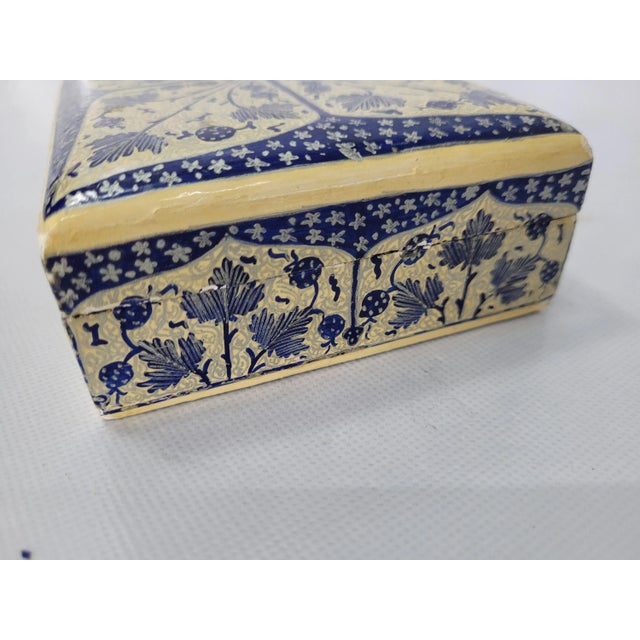 Vintage Small Blue and White Lacquered Wood Lidded Box Stash Tobacco Trinket Holder In good condition with heavy wear,...