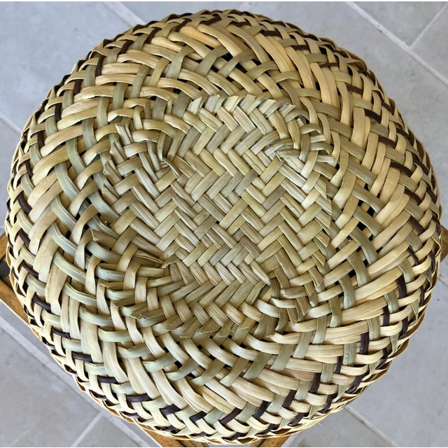Late 20th-Century Perfectly-Sized Tarahumara Handwoven Sotol Leaf Basket Cachepot, Mexico For Sale - Image 11 of 17