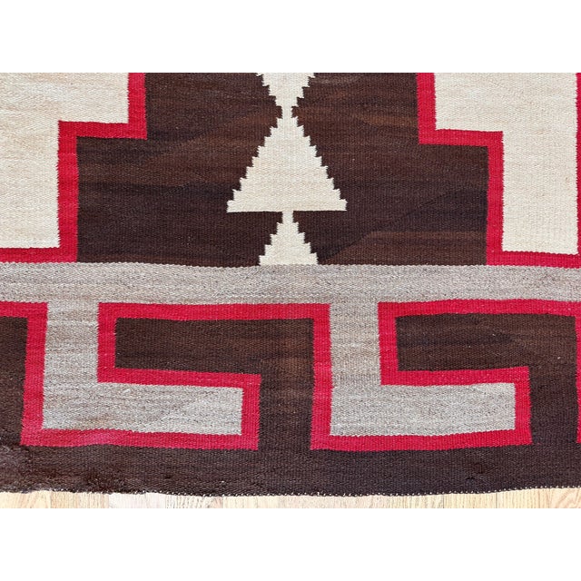 A rare and striking Navajo Rug early 20th-century Navajo weaving, Crystal-style For Sale - Image 11 of 16