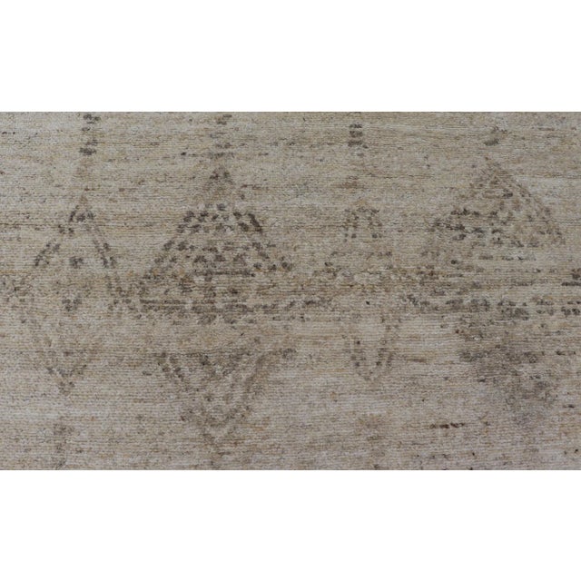 Contemporary Indian Modern Large Area Rug in All Neutral Tones and Moroccan Style Diamonds For Sale - Image 3 of 11