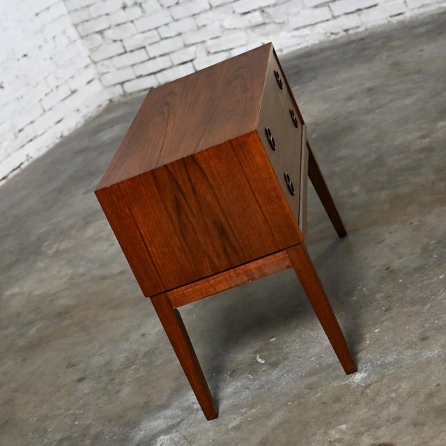 1950-1960’s Scandinavian Modern Teak Low Bench Cabinet or Credenza Attributed to Arne Wahl Iversen for Vintage Ikea For Sale - Image 6 of 12