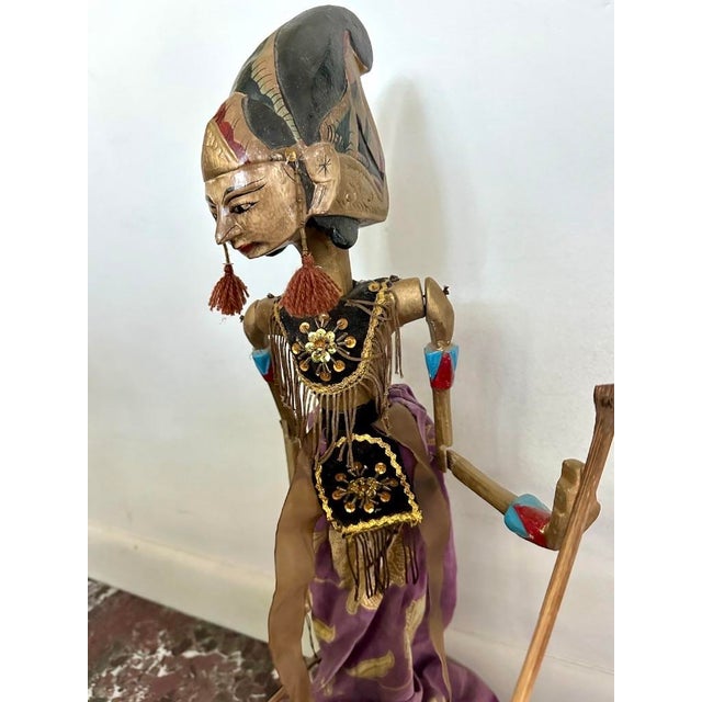 Vintage 1980s Indonesian Wayang Golek 23" Rod Puppet Javanese Folk Art W/ Base For Sale - Image 4 of 6