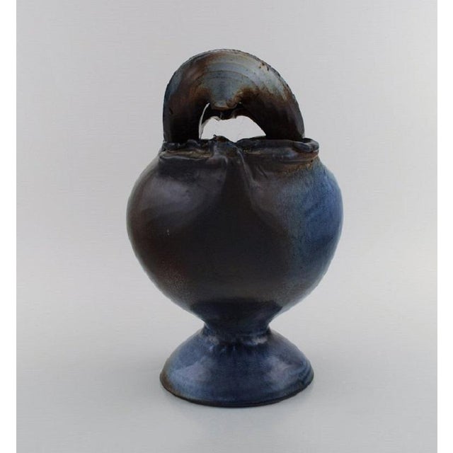 Francis Milici (b. 1952) for Vallauris. Large unique vase in glazed ceramics. Beautiful glaze in blue and reddish-brown...