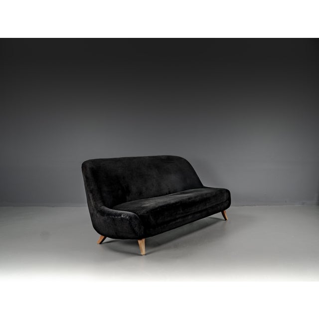 Sofa in Boucle Fabric attributed to Flemming Lassen, 1940s For Sale - Image 4 of 18