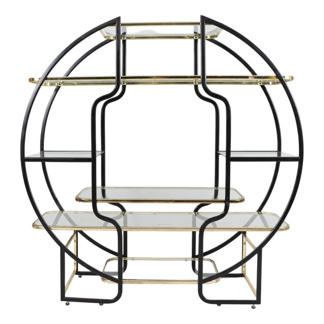 Hollywood Regency Sculptural Circular Étagère in Blackened Steel, Gold-Plated Metal and Glass, 1970s For Sale