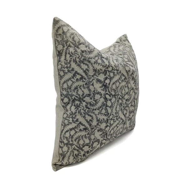 Bring an earthy elegance to your home with the Fabdivine Block Print Cushion Cover in the striking Black Forest print....