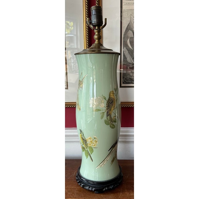 English 1960s English Hand Rendered Decalcomania Regency Style Table Lamp With Birds and Butterflies For Sale - Image 3 of 11