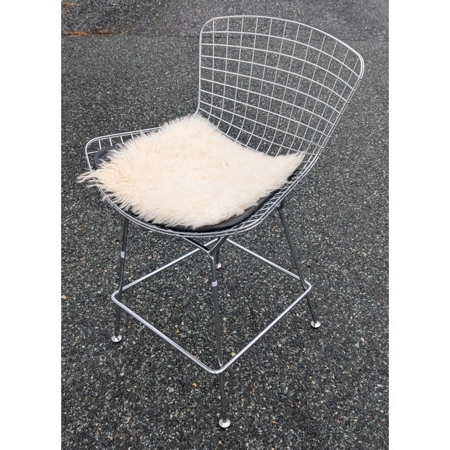 Mid Century Modern Harry Bertoia Style Chrome Wire Metal Bar Stool For Sale - Image 17 of 18