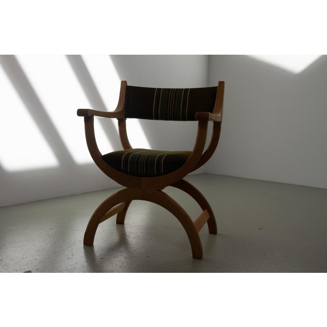 Mid-Century Modern Danish Kurul Armchair in Oak and Striped Green Upholstery by Henning Kjærnulf, 1960s For Sale - Image 3 of 18