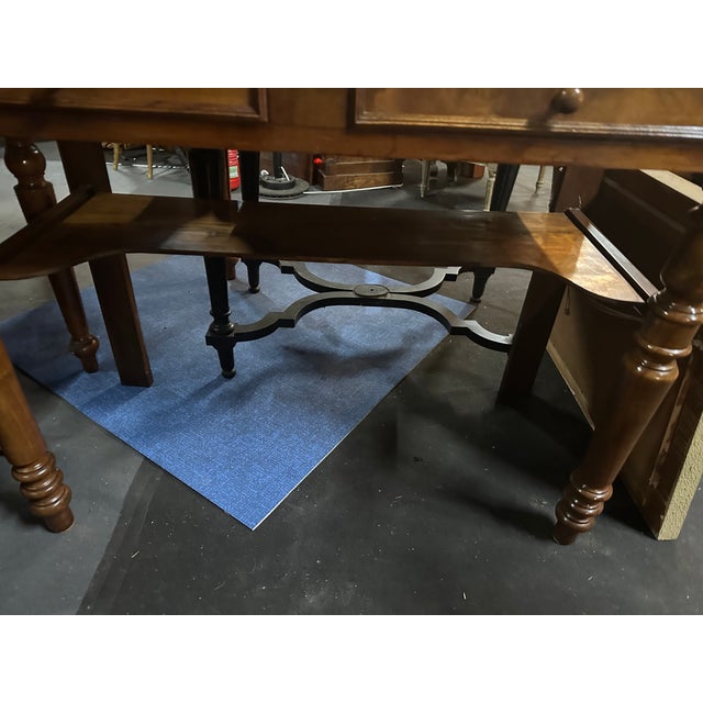Dressing Table in Marble, in Flawless conditions. Designed 1950 to 1959