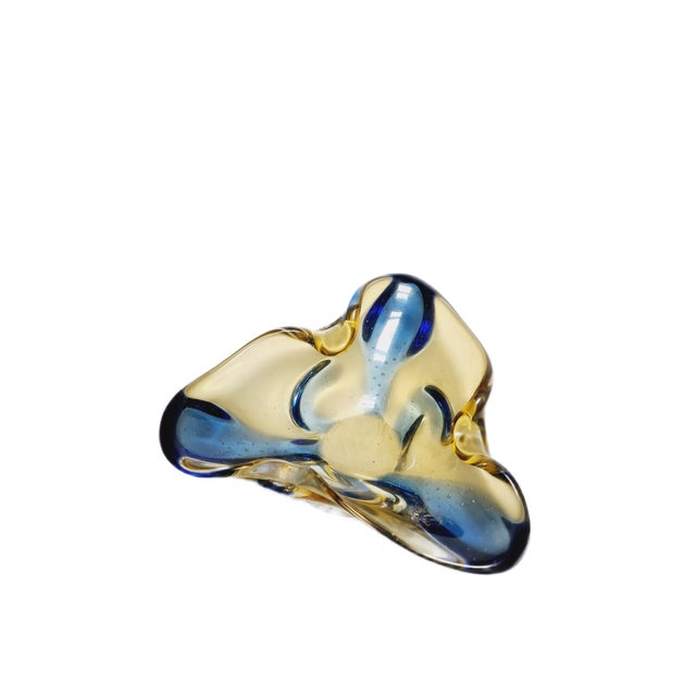 Czechoslovakian Vase by Hanna Machanovska for Mstisov Glassworks, 1960s For Sale - Image 4 of 11
