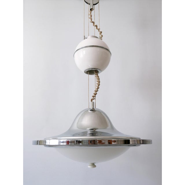 Metal Mid-Century Modern UFO Counterweight Pendant Lamp, Italy, 1960s For Sale - Image 7 of 18
