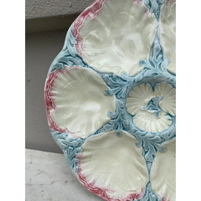 French 19th Century Majolica Pink & Blue Oyster Plate Gien For Sale - Image 3 of 9