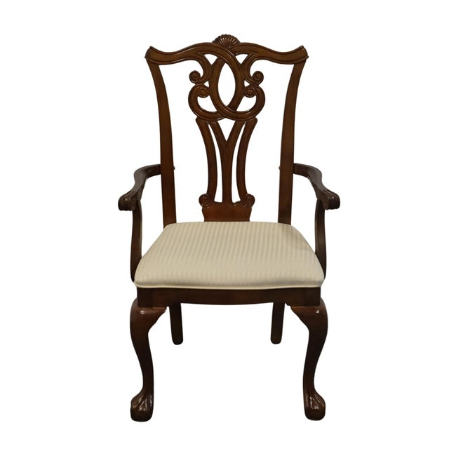 Contemporary Universal Furniture Mahogany Contemporary Traditional Chippendale Style Dining Arm Chair For Sale - Image 3 of 10