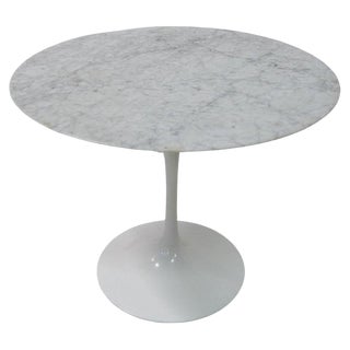 Mid-Century Small Round Dining Table attributed to Eero Saarinen for Knoll International, 1960s For Sale