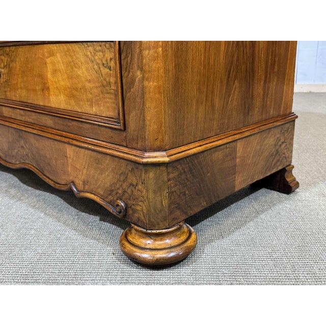 Napoleon III Commode in Walnut, Fir and White Marble, 19th Century For Sale - Image 10 of 18