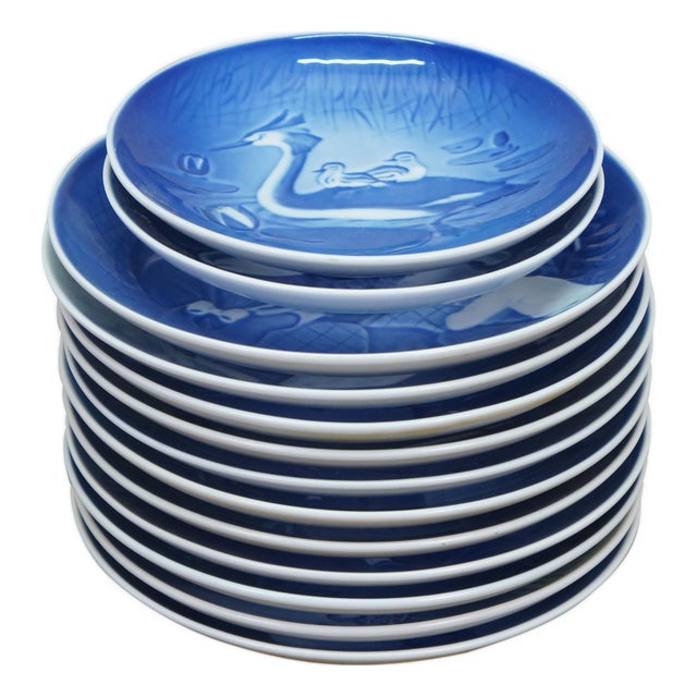 Late 20th Century 13pc Bing & Grondahl B&g Denmark Copenhagen Cobalt Blue Christmas Plates For Sale