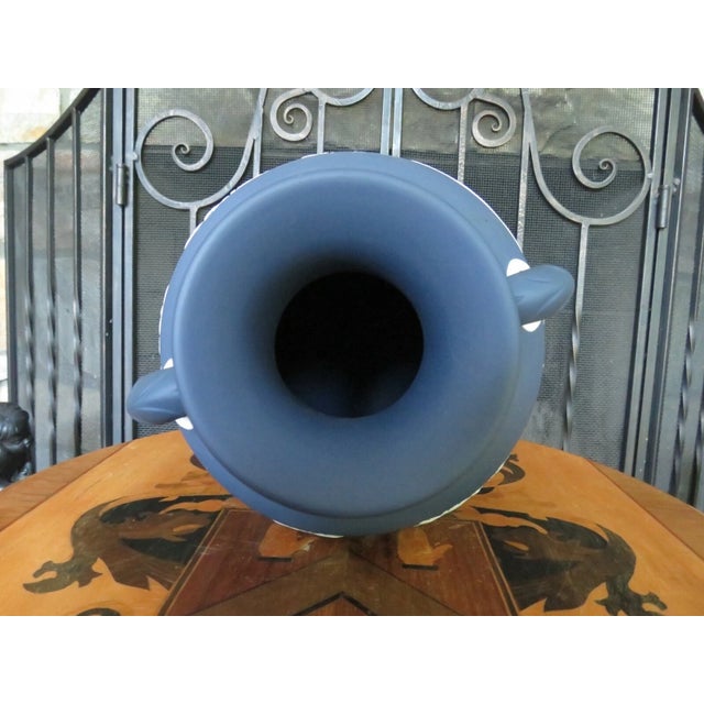 Wedgwood Portland Blue Jasperware Full-Size Portland Vase Phrygian Cap Le 50 For Sale - Image 9 of 12
