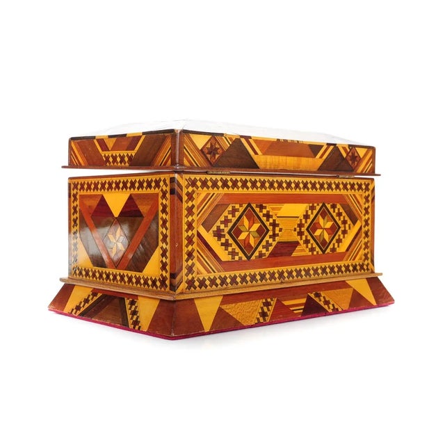 Vintage Geometrical Design Wooden Jewelry Box For Sale In Los Angeles - Image 6 of 9
