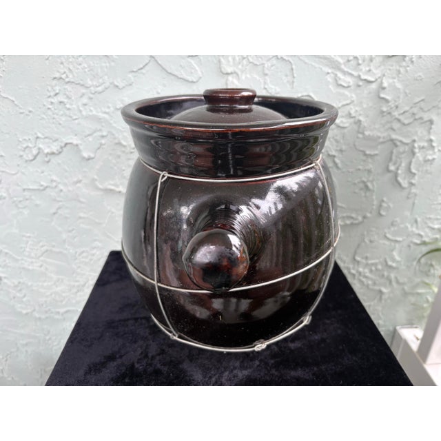 Ceramic Vintage Dark Brown Stoneware Bean Pot With Lid and Wire Carrier, C. 1940s–1950s For Sale - Image 7 of 11
