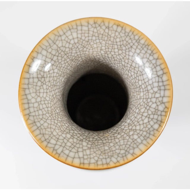 Dark Green 19th Century Chinese Dark Apple Green Crackled Vase, Qing Dynasty For Sale - Image 8 of 13