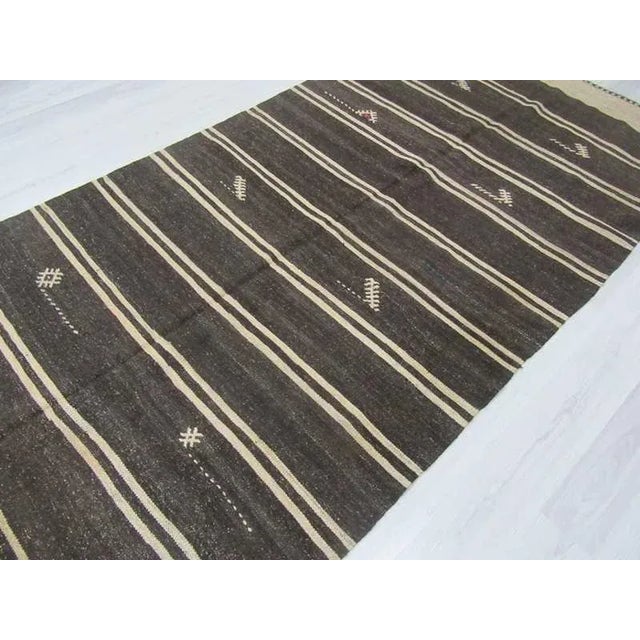 Vintage Turkish Kilim Rug - 5'6" x 11'5" For Sale - Image 4 of 6