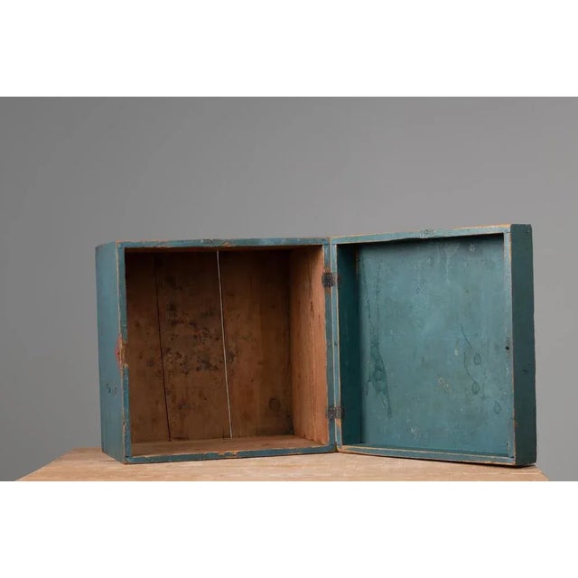 Blue 19th-Century Swedish Blue Pine Box For Sale - Image 8 of 10
