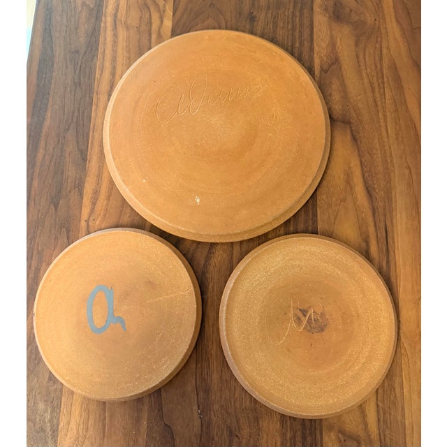 Contemporary Signed Studio Pottery Abstract Glazed Ceramic Plates – Set of 3 at 11” 7.5” 7.25” For Sale - Image 3 of 9