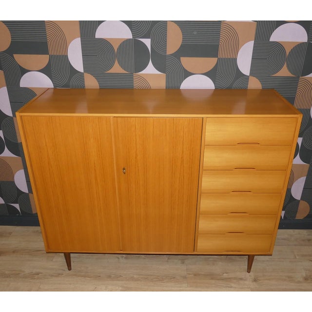 Mid-Century Modern Mid-Century Modern Linen Cupboard with Drawers on Legs in Light Elm Wood, 1960s For Sale - Image 3 of 13