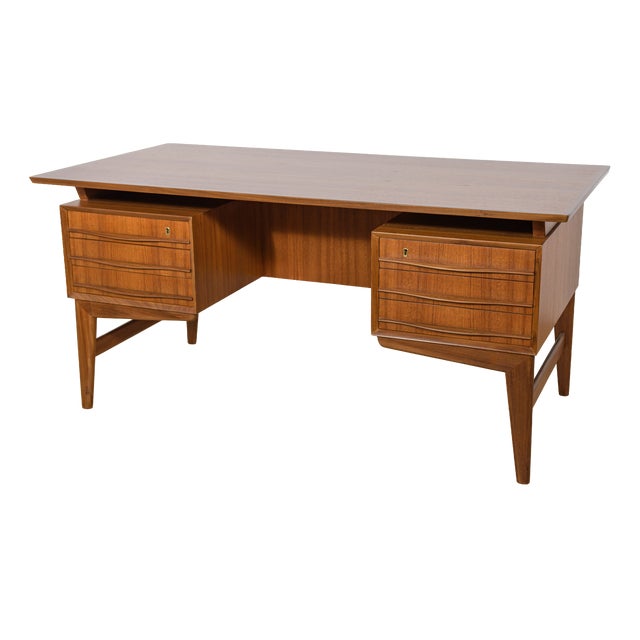 Mid-Century Freestanding Teak Desk, 1960s For Sale