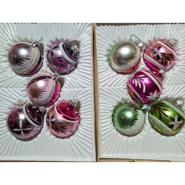 Traditional 1970s 10 Piece European Round Indented Christmas Ornaments For Sale - Image 3 of 4