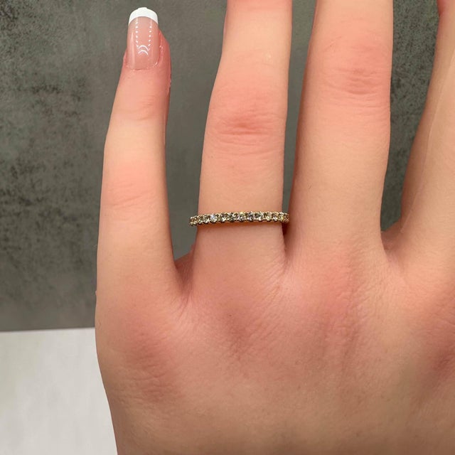 Diamond Half Eternity Ring in 14kt Yellow Gold - 0.25ctw Diamonds, Size 6.75 For Sale - Image 4 of 5