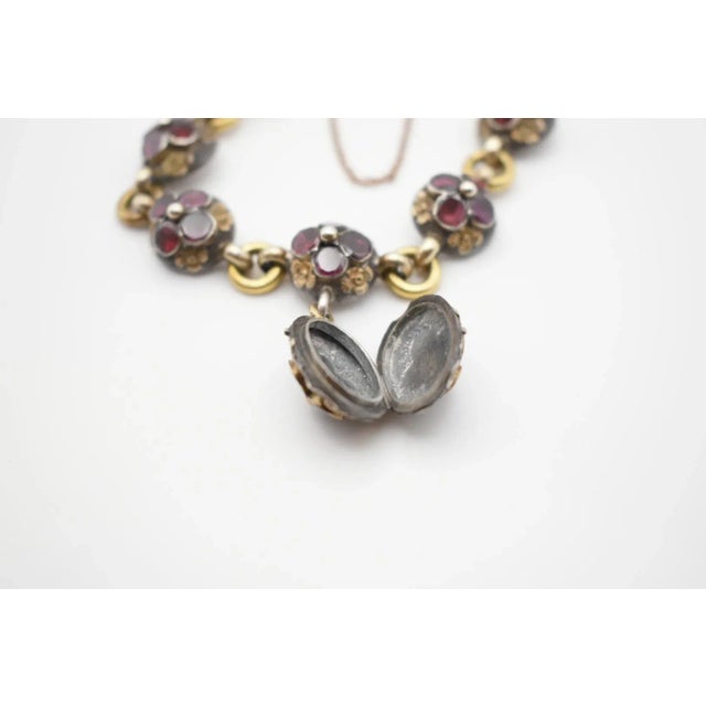 Late 19th Century Garnet Locket Link Bracelet For Sale - Image 4 of 13