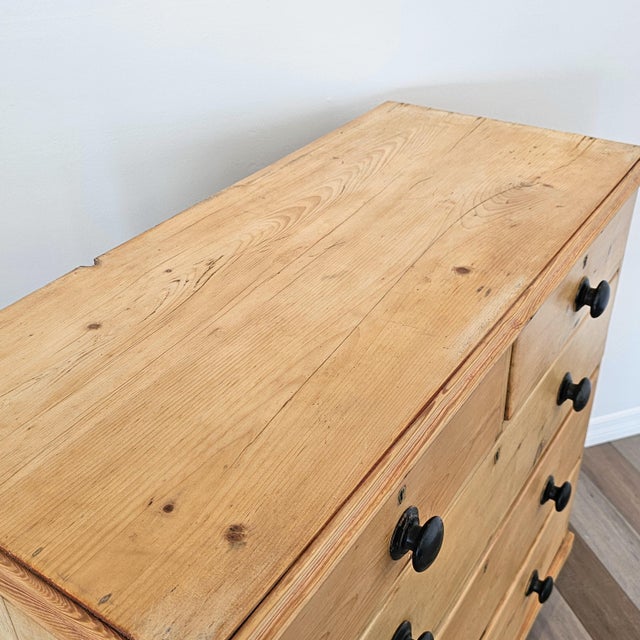 Beige Antique English Pine Chest of Drawers (Dresser) With Dark Knobs - Circa 1880 For Sale - Image 8 of 17