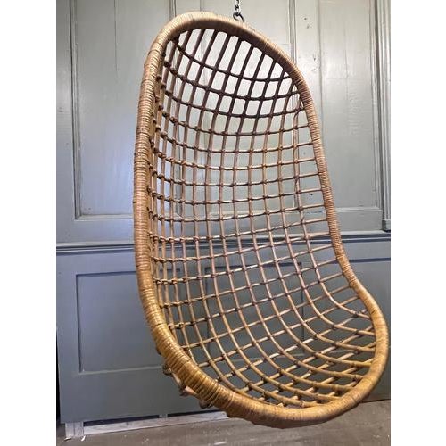 Midcentury suspended bamboo and rattan egg chair with chain and hook. Excellent condition. Dimensions 102 cm height 56cm...
