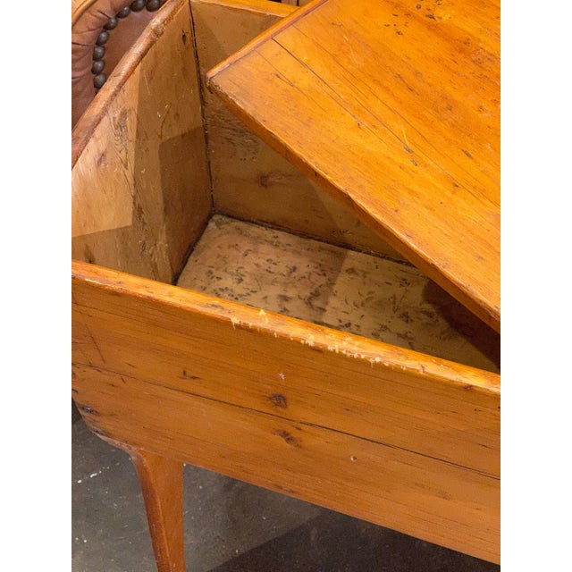 Brown Early 19th Century Antique Primitive Dough Proofing Box For Sale - Image 8 of 9