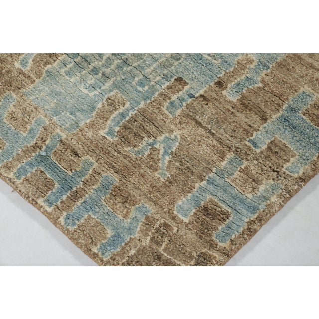 Traditional Rug & Kilim Modern Classics Rug, Beige With Ice Blue Tribal-Inspired Medallions For Sale - Image 3 of 7