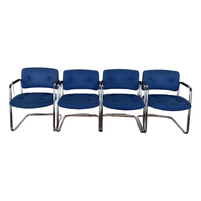 Set of 4 Blue Wool Steelcase Cantilever Chairs (1980s) For Sale