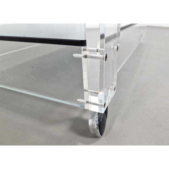 Mid-Century Modern Acrylic and Smoked Glass Trolley, 1970s For Sale - Image 3 of 9