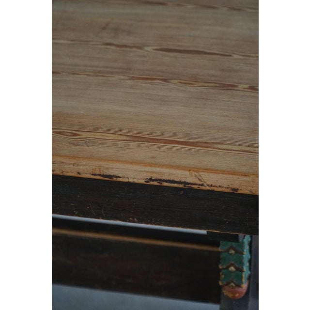 Scandinavian Rustic Folk Art Dining Table in Stained Pine, 1900s For Sale - Image 13 of 18