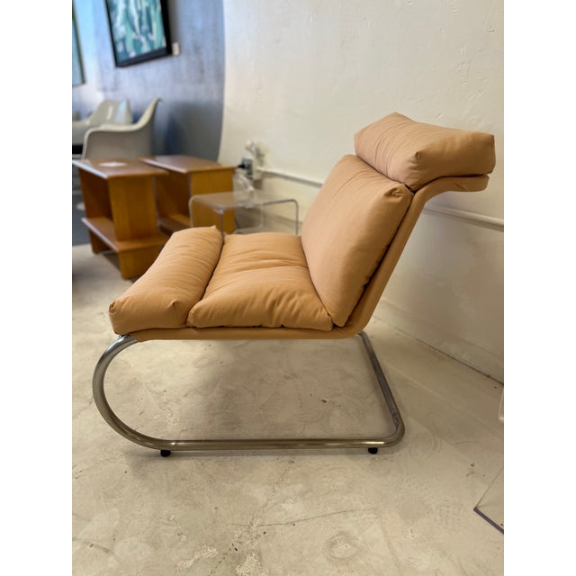 A Mies Van Der Rohe Knoll Executive Lounge Chair (Reupholstered Fabric) in great condition overall -- new upholstery!...