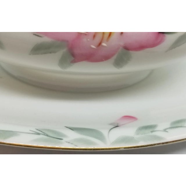 Early 20th Century Antique Noritake Japanese Azalea Pattern Sauce Gravy Boat With Attached Underplate For Sale - Image 5 of 7