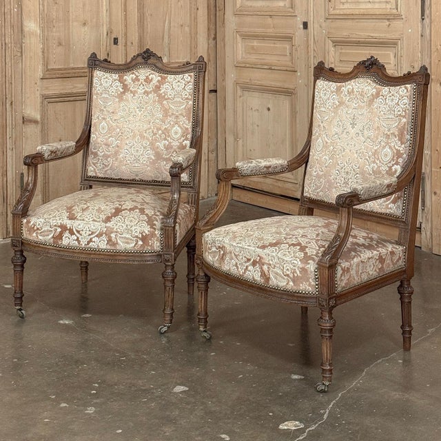 Pair of 19th Century French Louis XVI Carved Walnut Armchairs ~ Fauteuils For Sale - Image 4 of 18