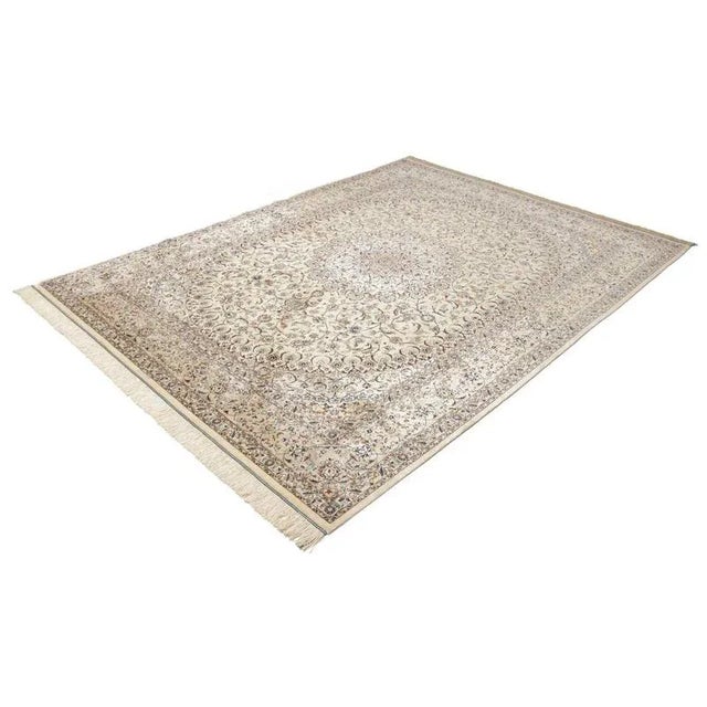 Hand-knotted Qom rug | Knot density: approx. 900.000 knots/m² | Material: 100% silk (pile and warp) | Size: 197 x 250 cm |...