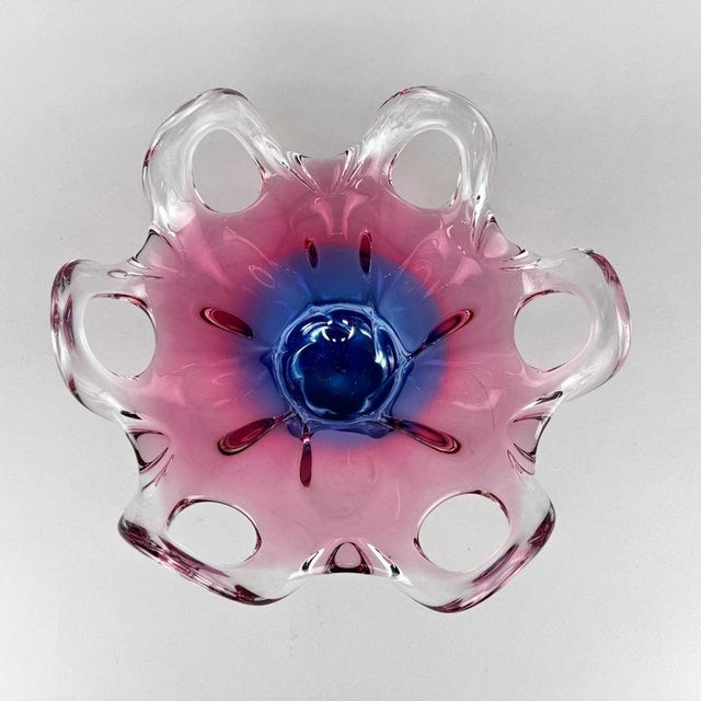 Czech Art Glass Bowl attributed to Josef Hospodka for Chribska Glassworks, 1960s For Sale - Image 3 of 8