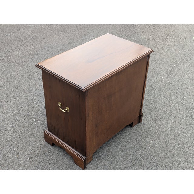 Brass Late 20th Century Georgian Solid Cherry Wood Four-Drawer Bedside Chest For Sale - Image 8 of 12