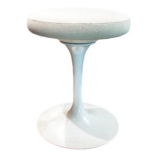 Tulip Swivel Stool by Eero Saarinen for Knoll For Sale